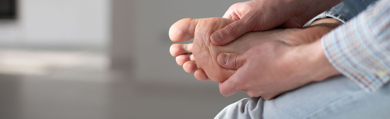 Prevenire le complicanze del piede diabetico in estate